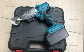 ножницы по металлу Makita АКБ