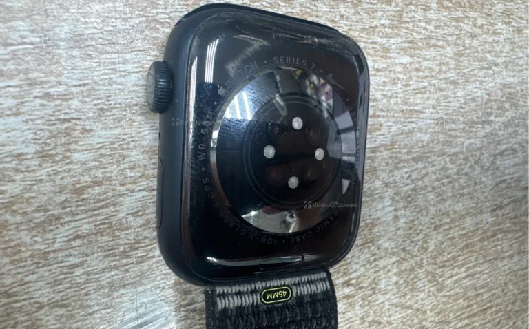 Часы Apple Watch Series 7 45mm