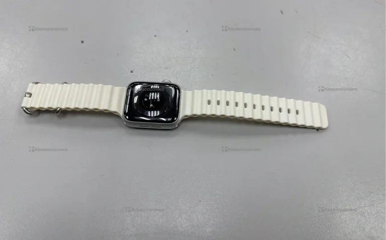 Часы  Apple Watch 6 44mm