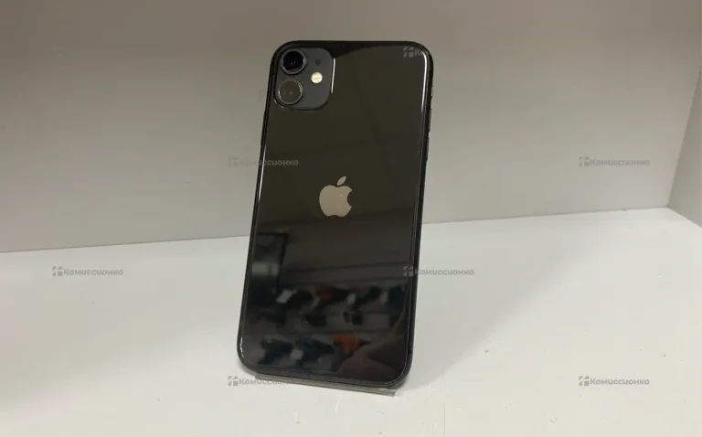 Apple iPhone 11 4/64 ГБ