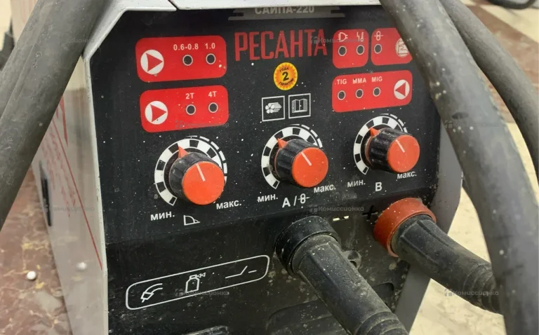 Сварочный аппарат РЕСАНТА САИПА-220
