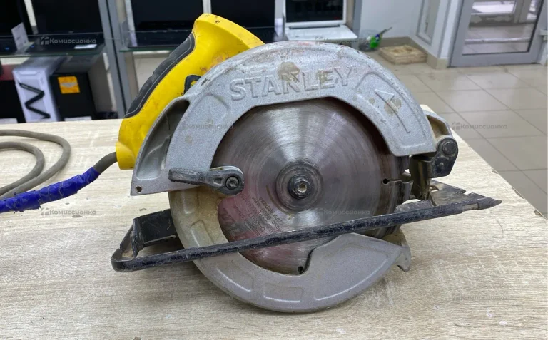 Дисковая пила STANLEY SC16