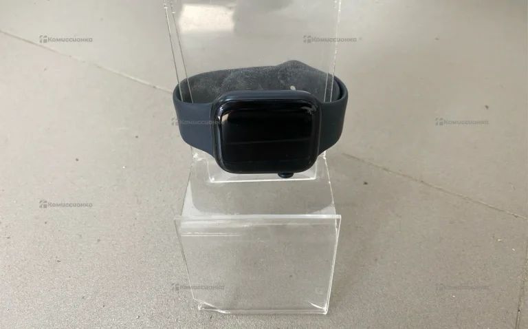 Часы  Apple Watch Series 8