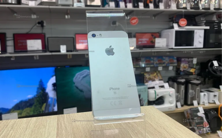 Apple iPhone SE 2/32 ГБ