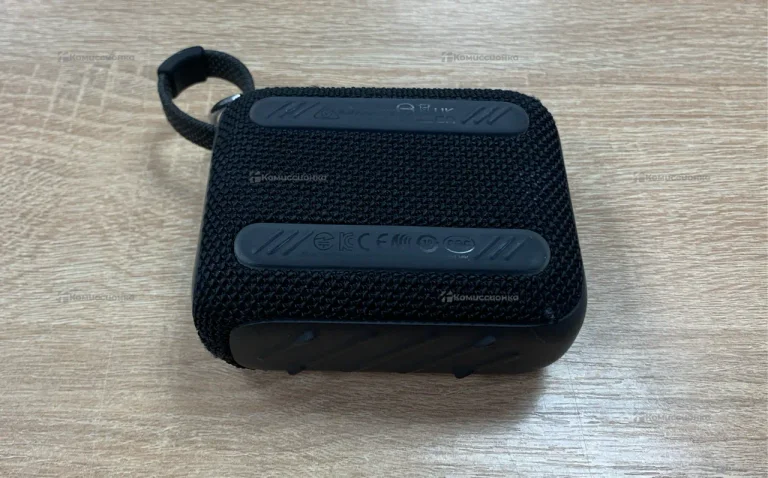 Колонка  JBL GO 4