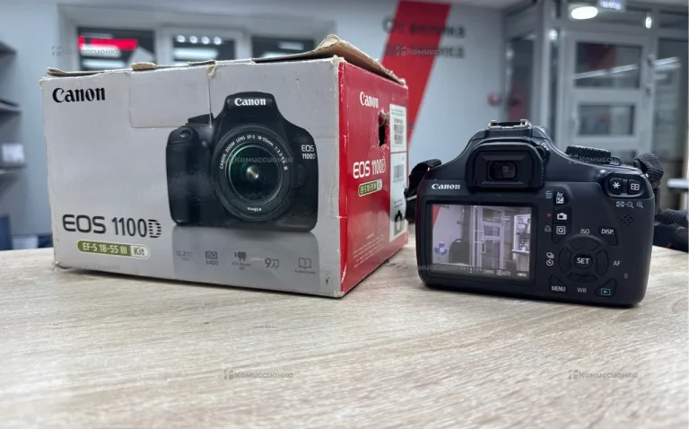 Фотоаппарат  Canon 1100D