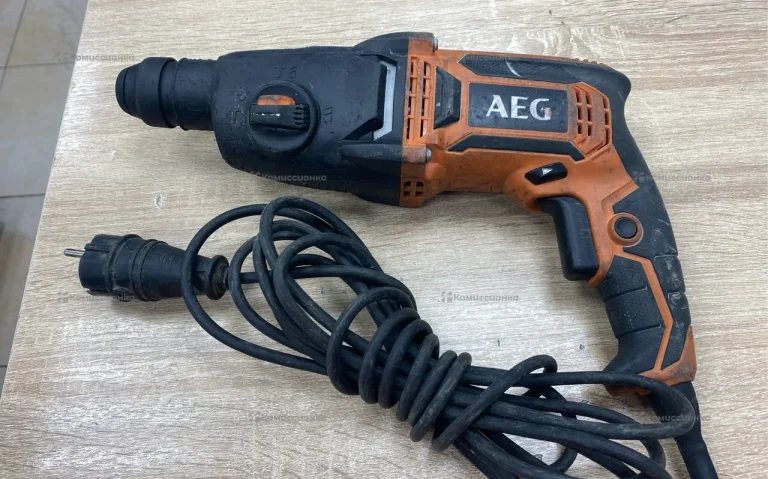Перфоратор AEG BH 24 IE