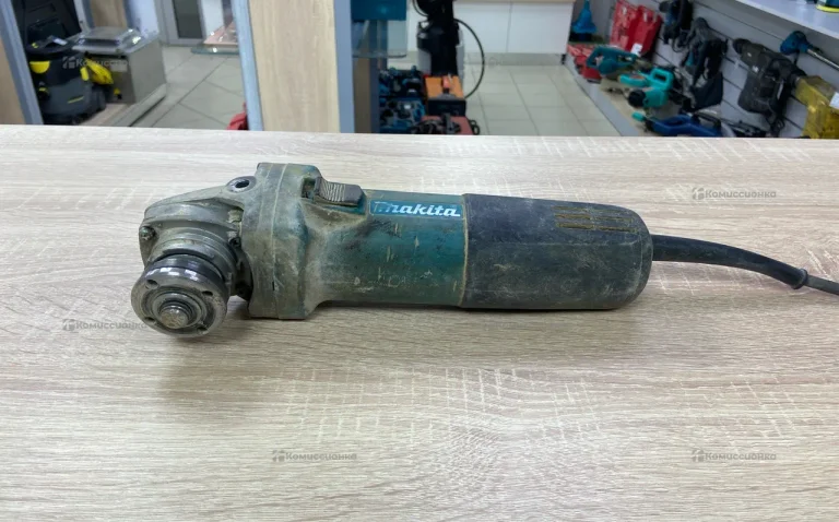 УШМ Makita 9558HNR