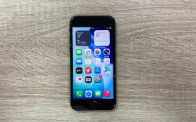 Apple iPhone SE (2020) 64 ГБ