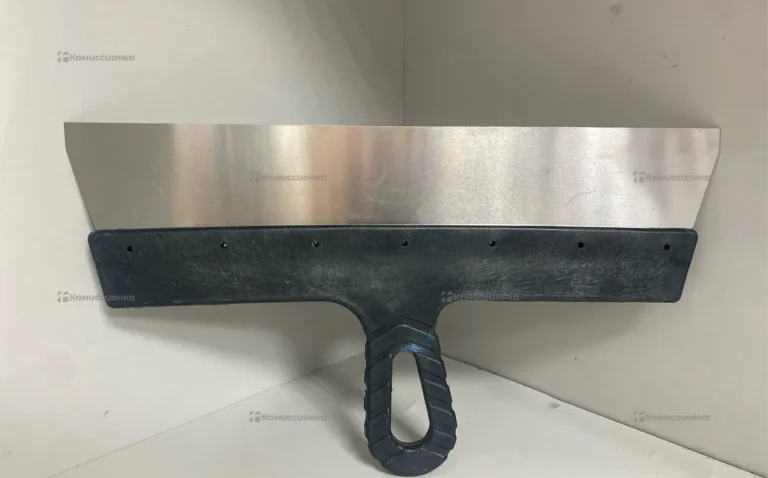 шпатель фасадный