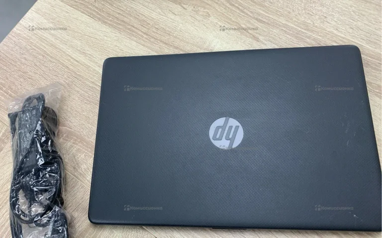 Ноутбук HP 15s-eq1068ur