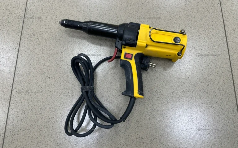 Заклепочник электрический Skytools SK1006