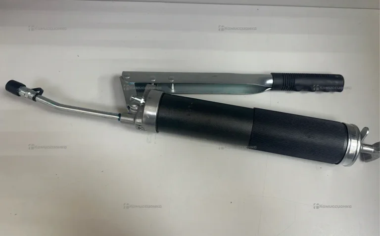 шприц для прокачки плунжерный