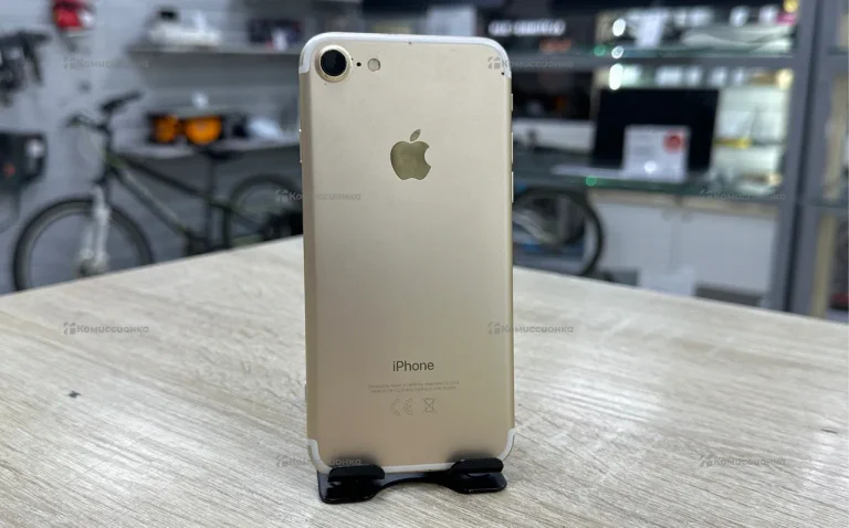Apple iPhone 7 2/32 ГБ