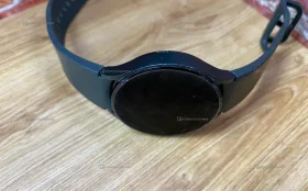 Часы  Galaxy watch 4