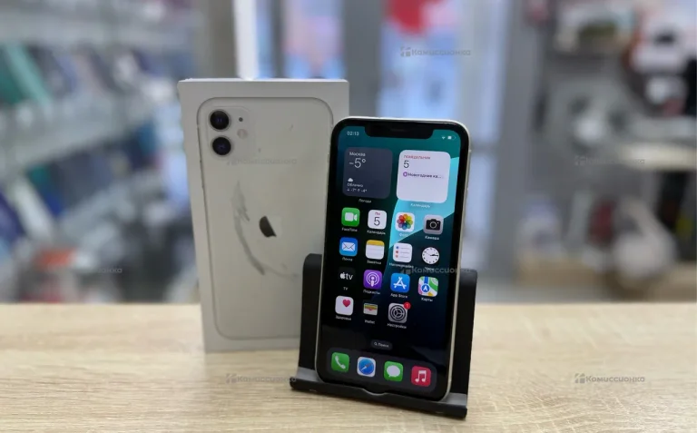 Apple iPhone 11 4/128 ГБ
