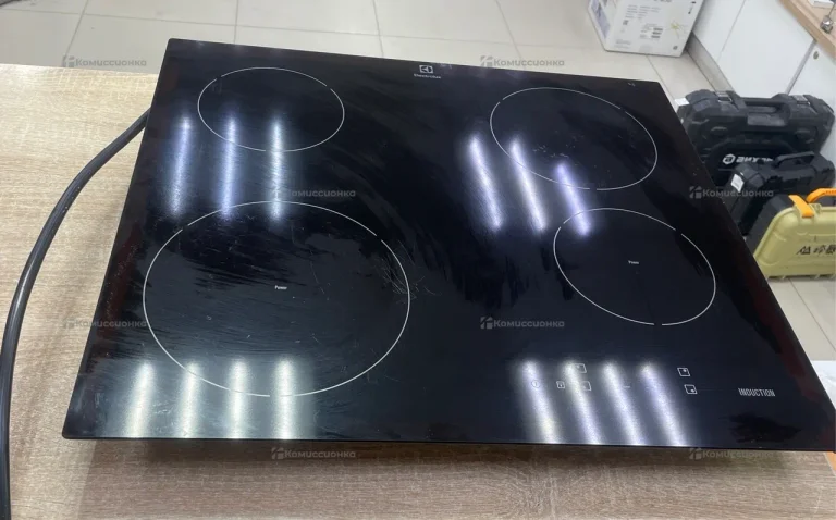 Индукционная плита Electrolux EHH56240IK