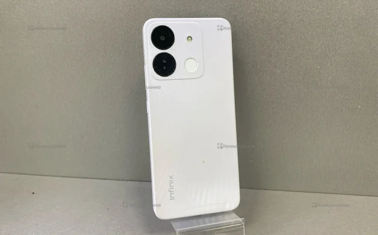 Infinix Smart 7 HD 2/64 ГБ