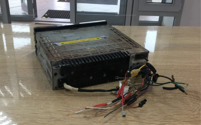Автомагнитола  PIONEER DVH-840AVBT