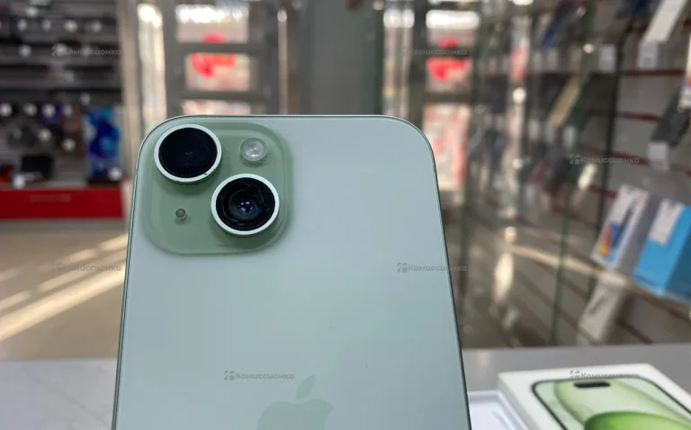 Apple iPhone 15 6/128 ГБ