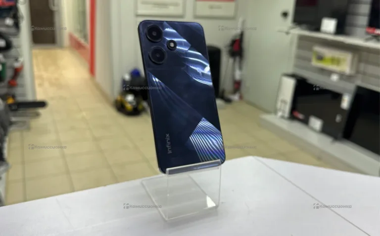 Infinix Hot 30i 4/64 ГБ