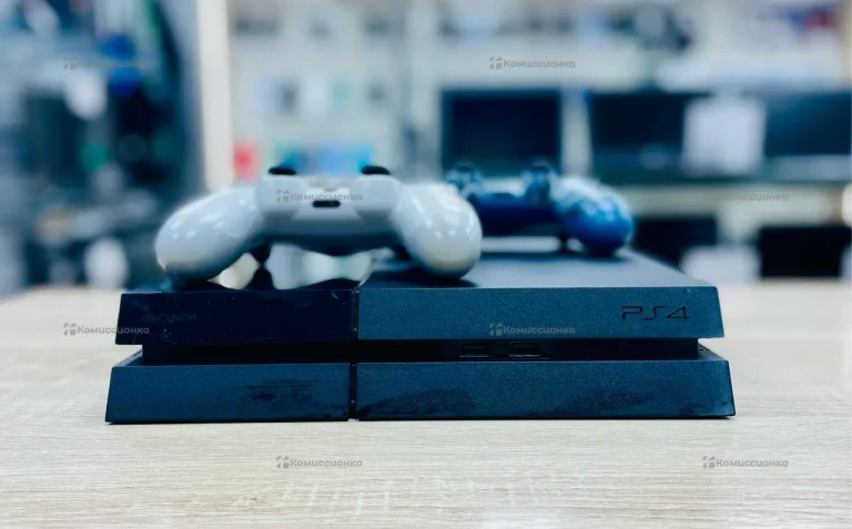 Приставка Sony PS4 Fat 500Gb.