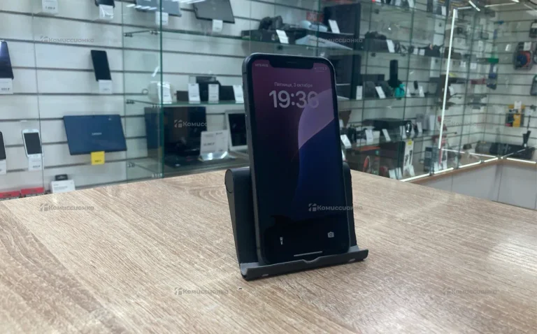 Apple iPhone 11 4/64 ГБ