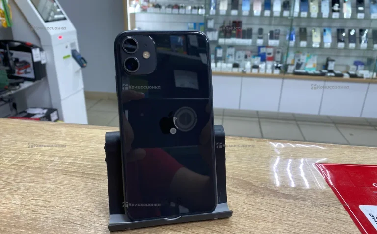 Apple iPhone 11 4/64 ГБ