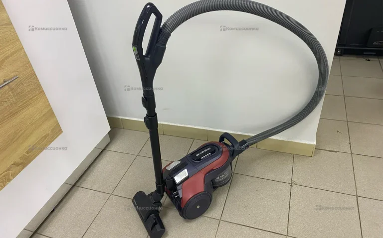 Пылесос Polaris PVC 2004RI