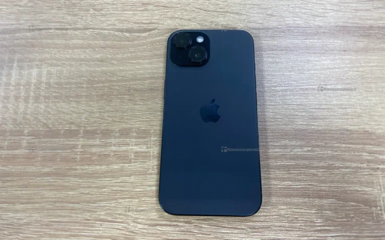 Apple iPhone 15 6/128 ГБ