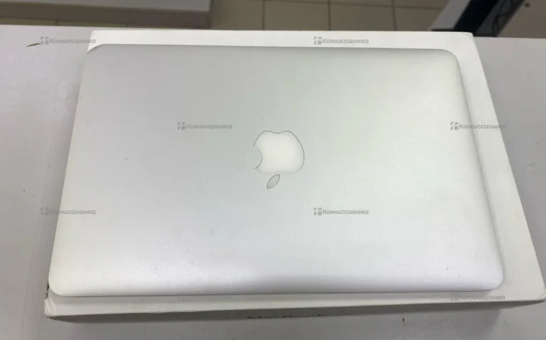 Ноутбук Apple MacBook Air 2015 i5 Windows