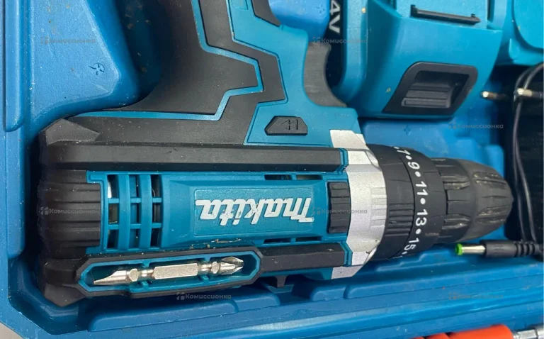 Шуруповерт Makita аккумуляторный