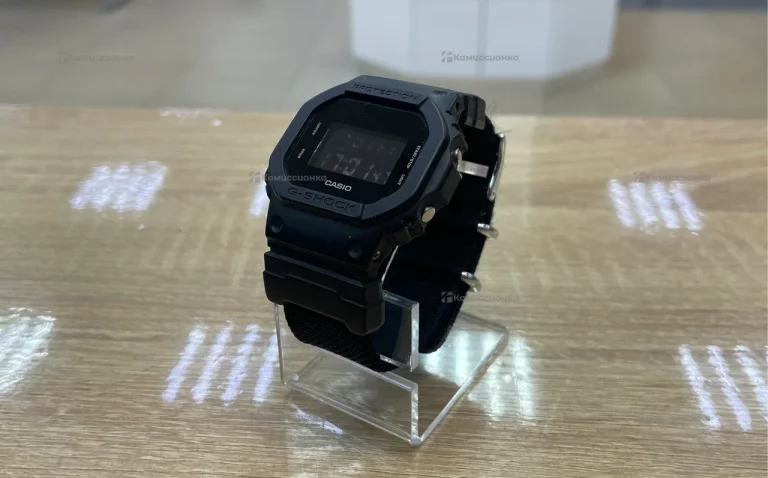 Часы  G-Shock DW-5600BBN