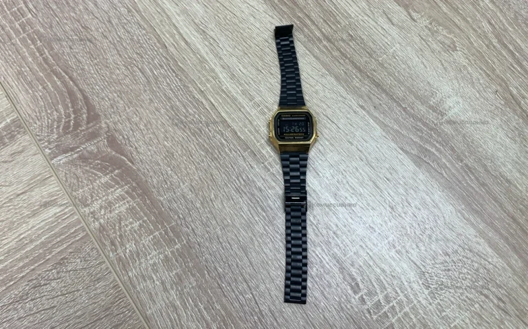 Часы  CASIO 3298