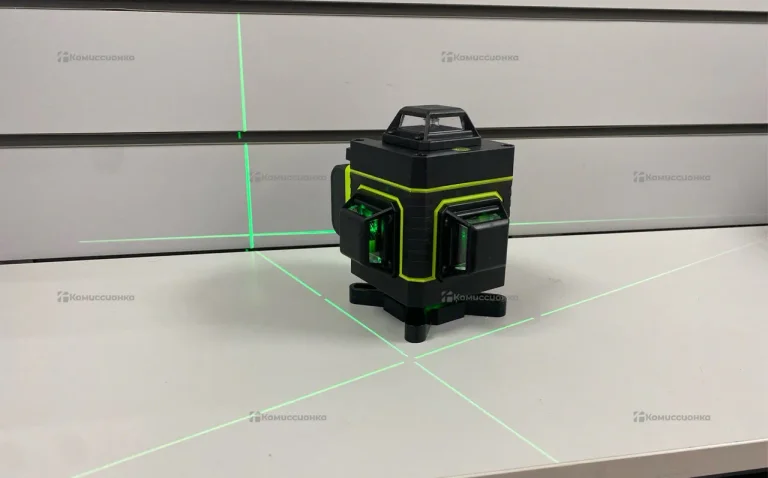 Лазерный уровень Hilda 4D Green