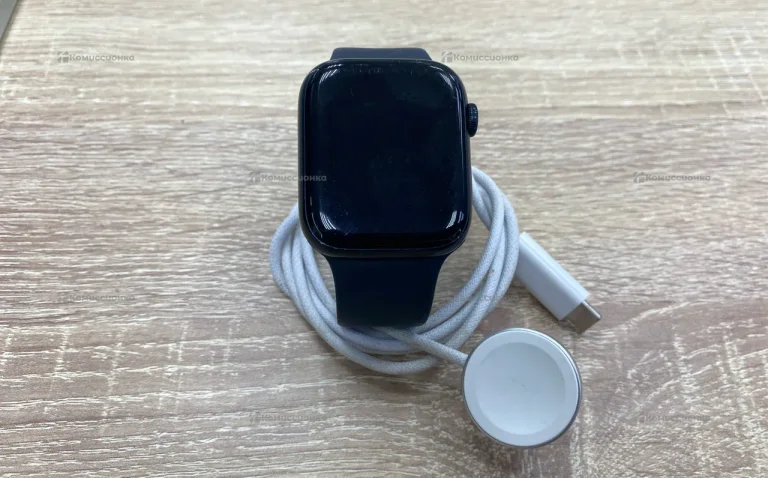 Часы  apple watch series 7 45мм