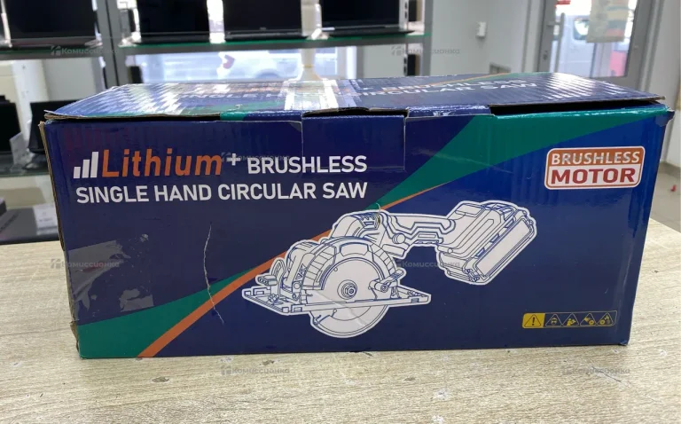 Аккумуляторная пила Makita 21V