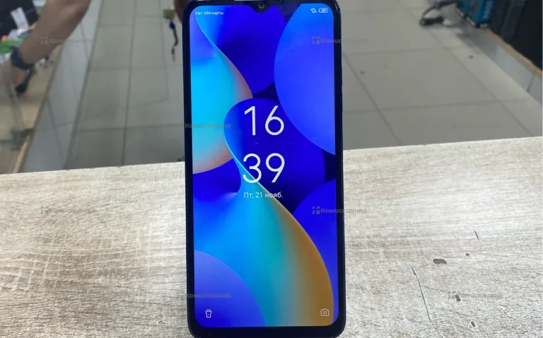 Tecno Spark 10C 4/64 ГБ