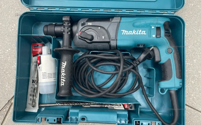 Перфоратор Makita HR2470FT