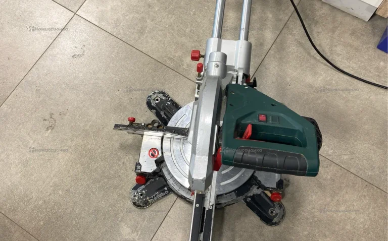 Торцовочная пила metabo KGS 216