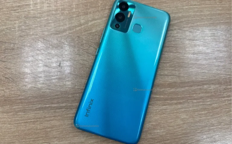 Infinix Hot 12 Play 4/64 ГБ