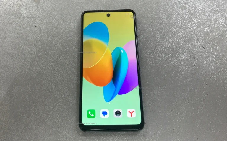 Tecno Spark Go 2024 3/64 Гб