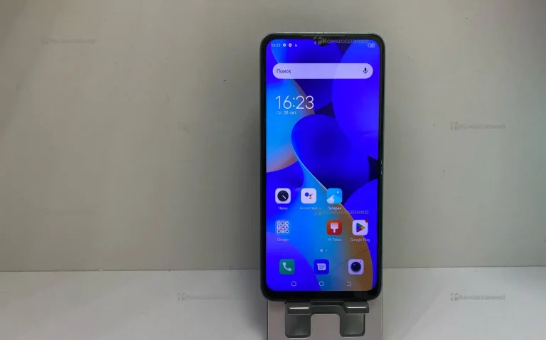 Tecno Spark 10C 4/64 ГБ