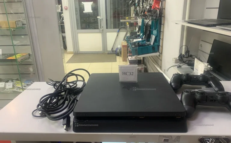 Приставка PlayStation PS4 slim 500gb