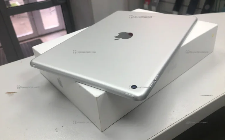 Планшет Apple iPad 9-го поколения 64GB