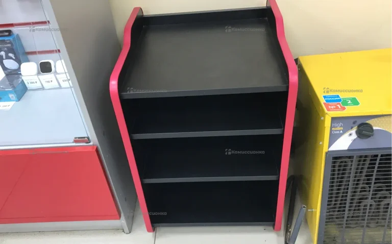 Тумба прикроватная с подками