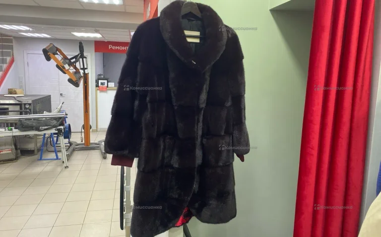 Шуба норковая Fiorefurs 46(M)