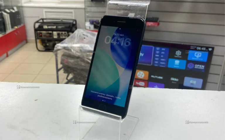 Apple iPhone SE (2022) 64 ГБ