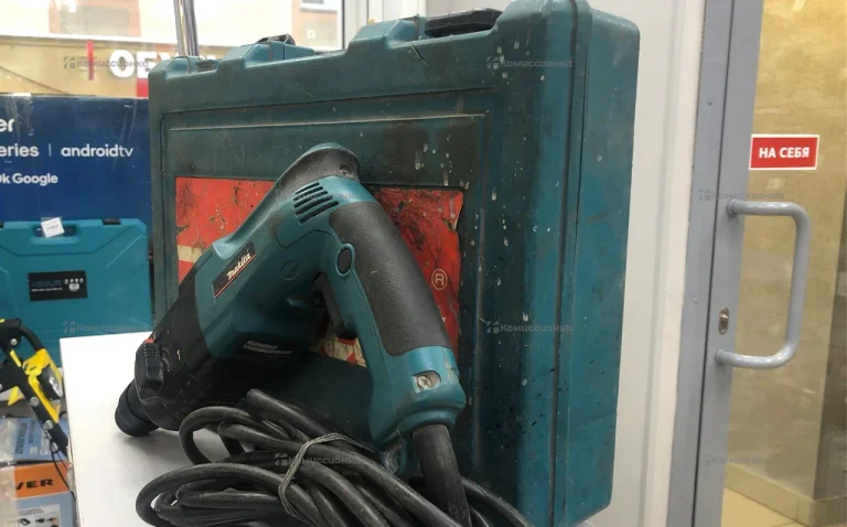Перфоратор Makita HR2450 Y