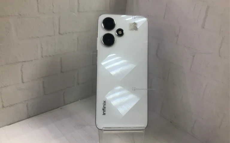 Infinix Hot 30 Play 8/128 ГБ